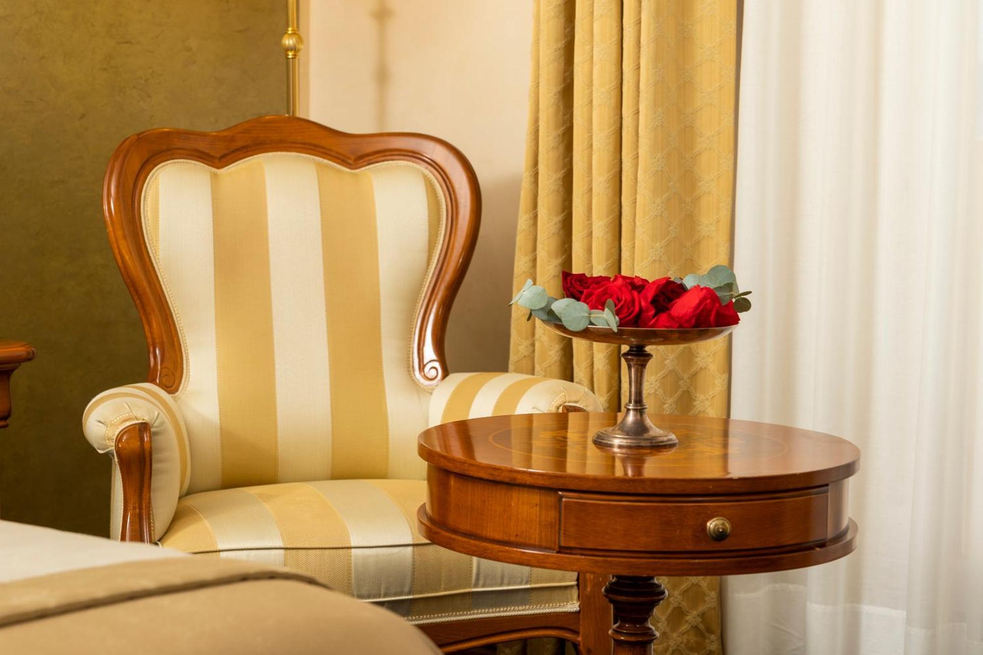 Hotel Niko Задар Экстерьер фото
