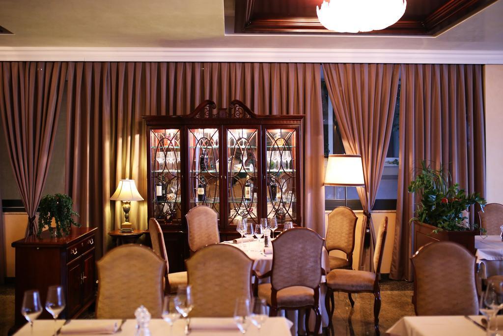 Hotel Niko Задар Экстерьер фото